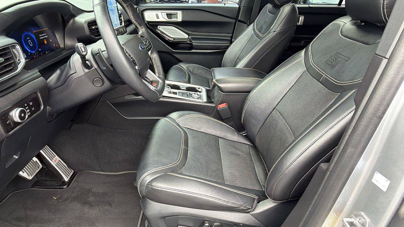Used 2023 Ford Explorer ST w/ Equipment Group 401A AWD/4WD image 17