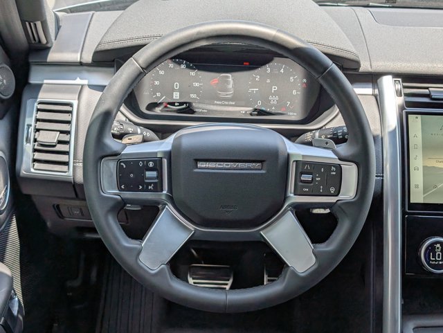 Certified 2024 Land Rover Discovery Dynamic SE AWD/4WD image 24