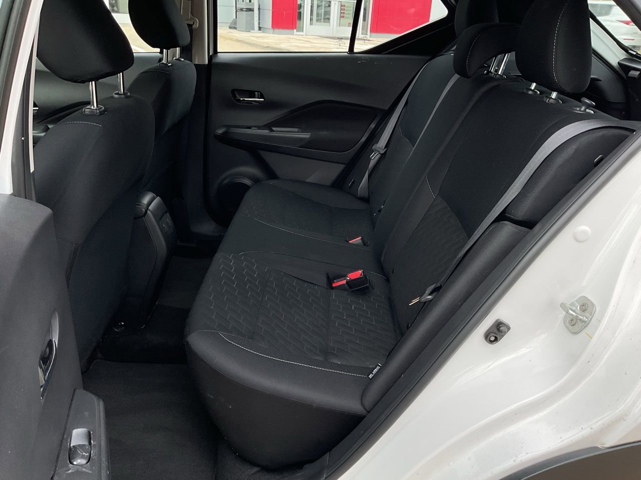 Used 2024 Nissan Kicks SV image 14