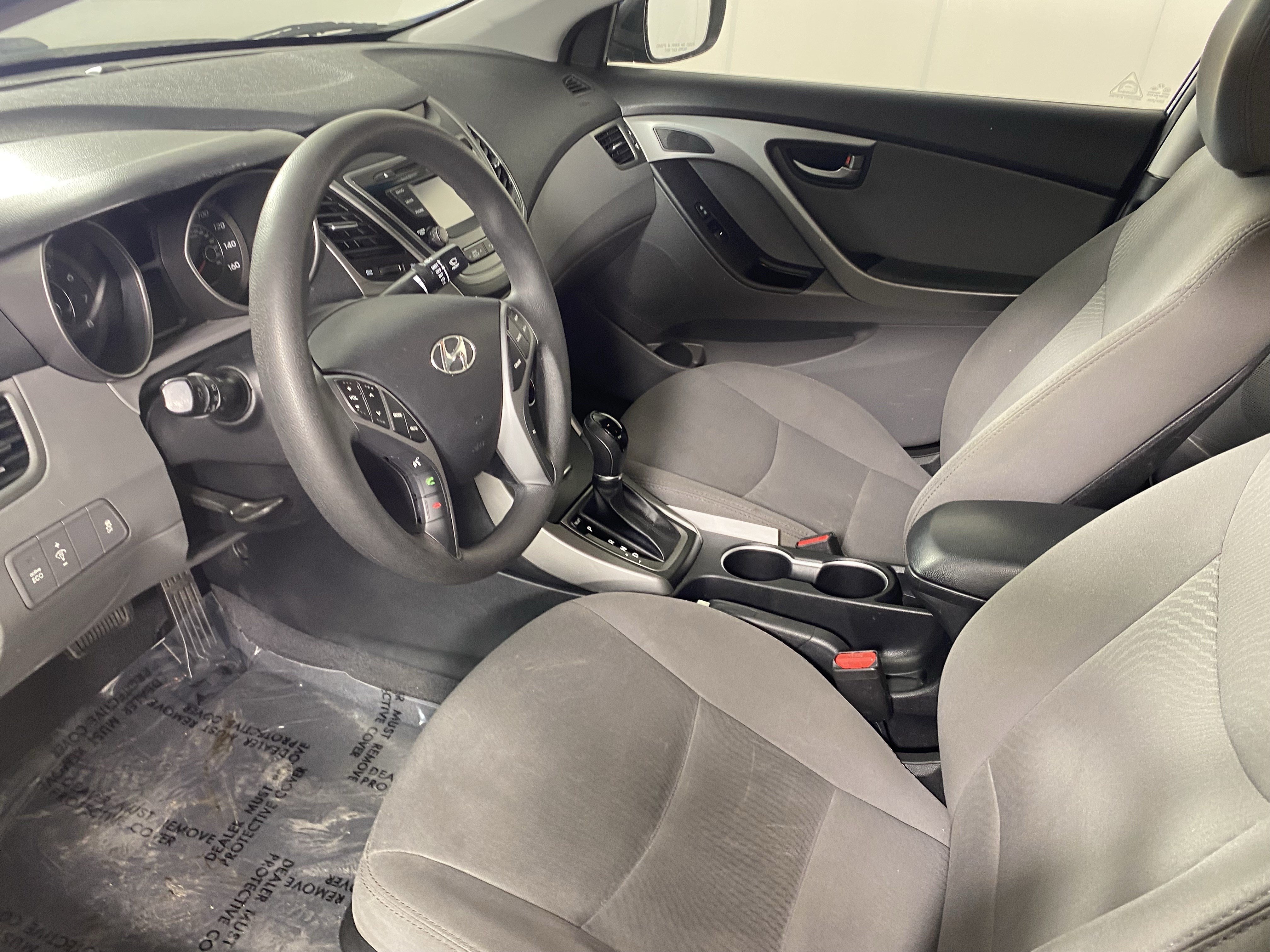 Used 2016 Hyundai Elantra SE w/ Option Group 02 FWD image 9