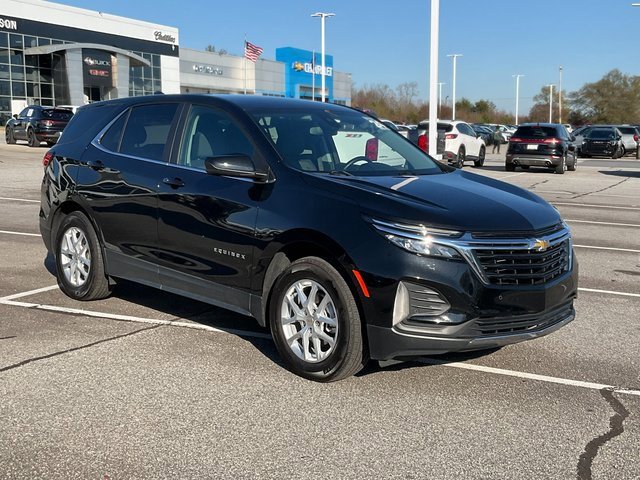 Used 2024 Chevrolet Equinox LT image 3