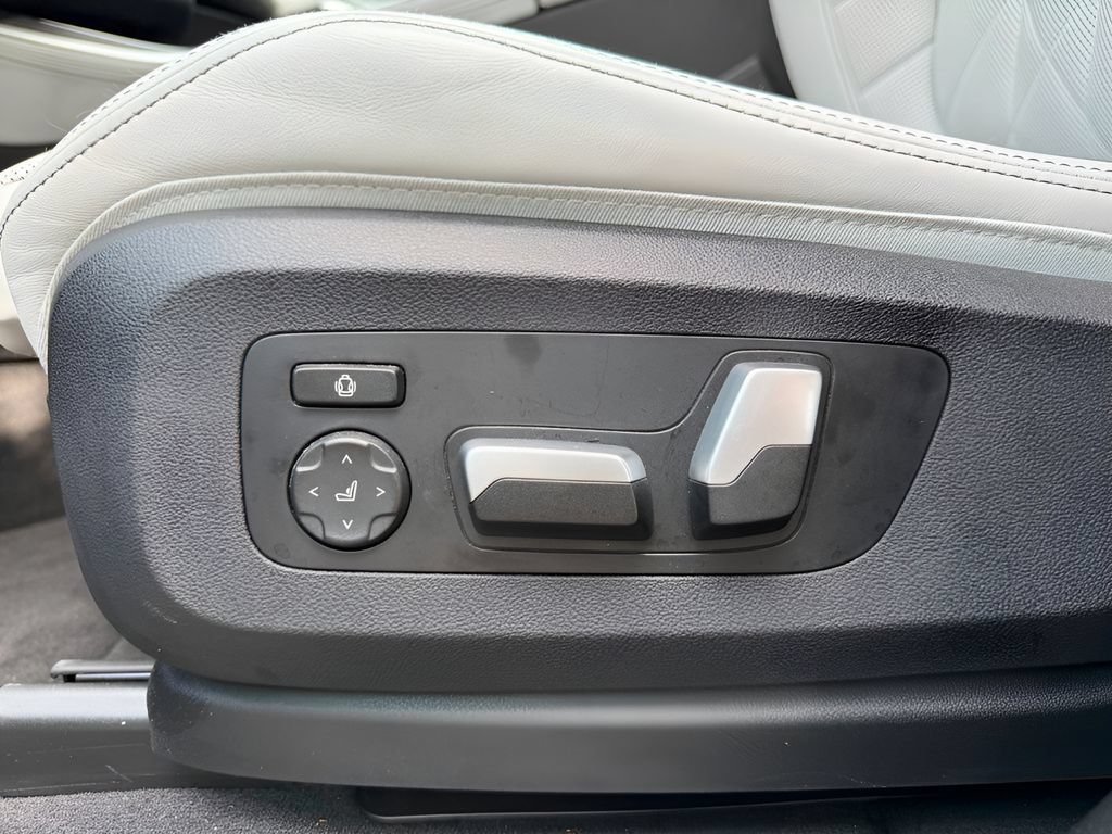 Certified 2024 BMW X5 xDrive40i w/ Premium Package AWD/4WD image 13