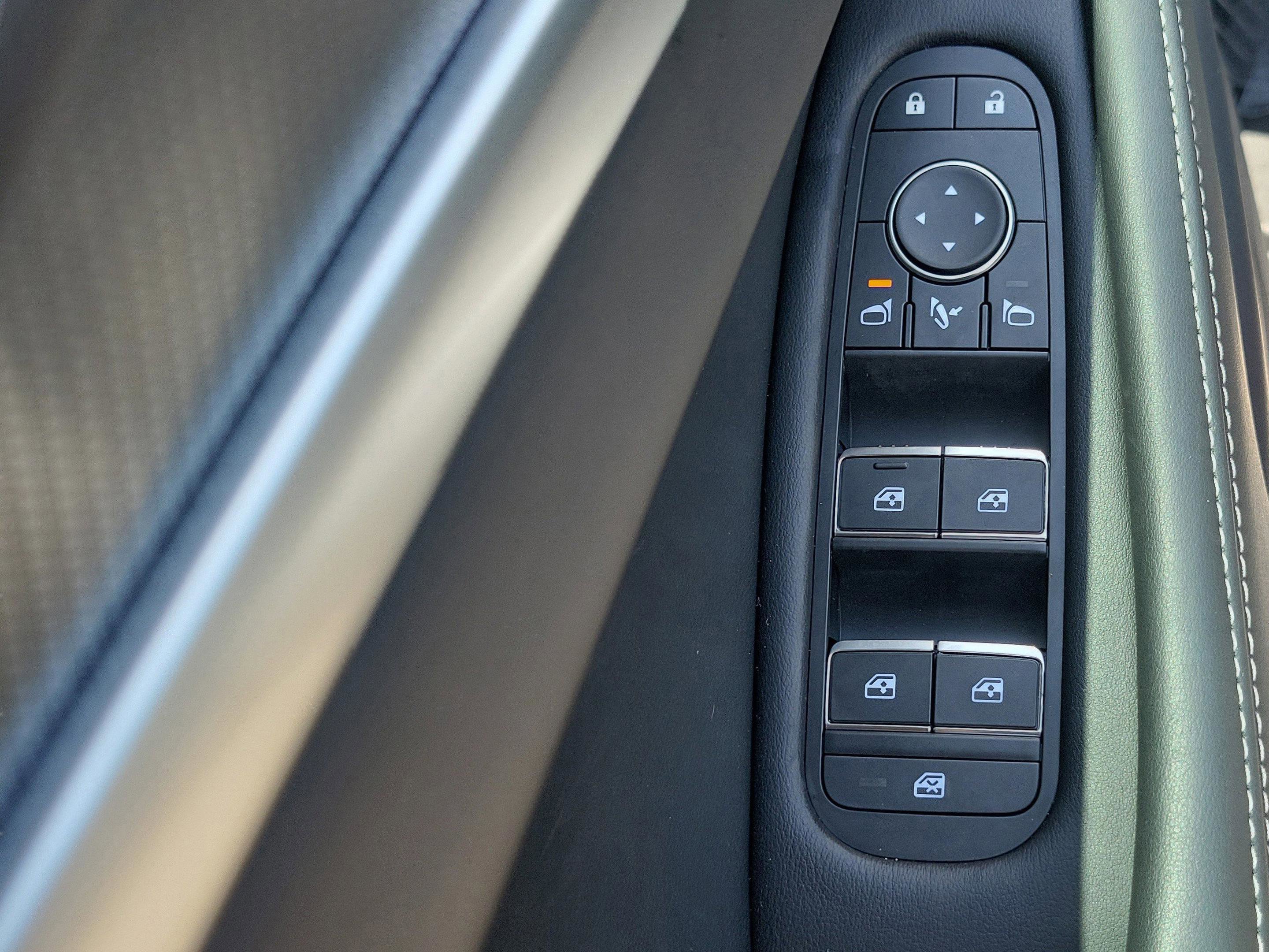 New 2026 INFINITI QX60 Luxe w/ Cargo Package image 13