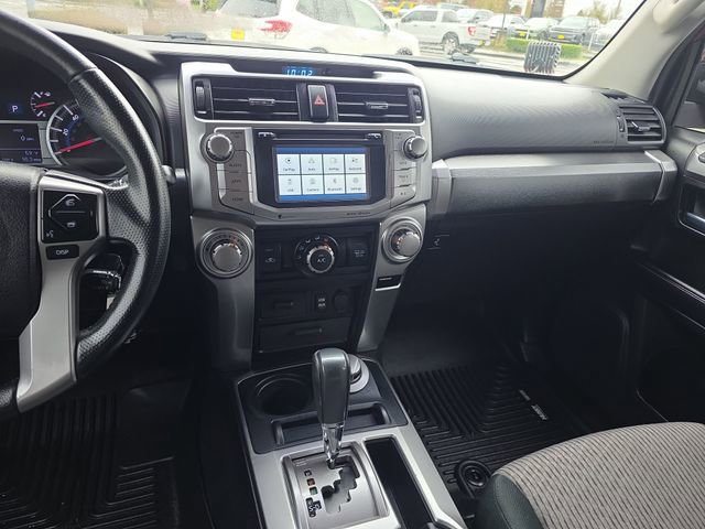 Used 2018 Toyota 4Runner SR5 image 23