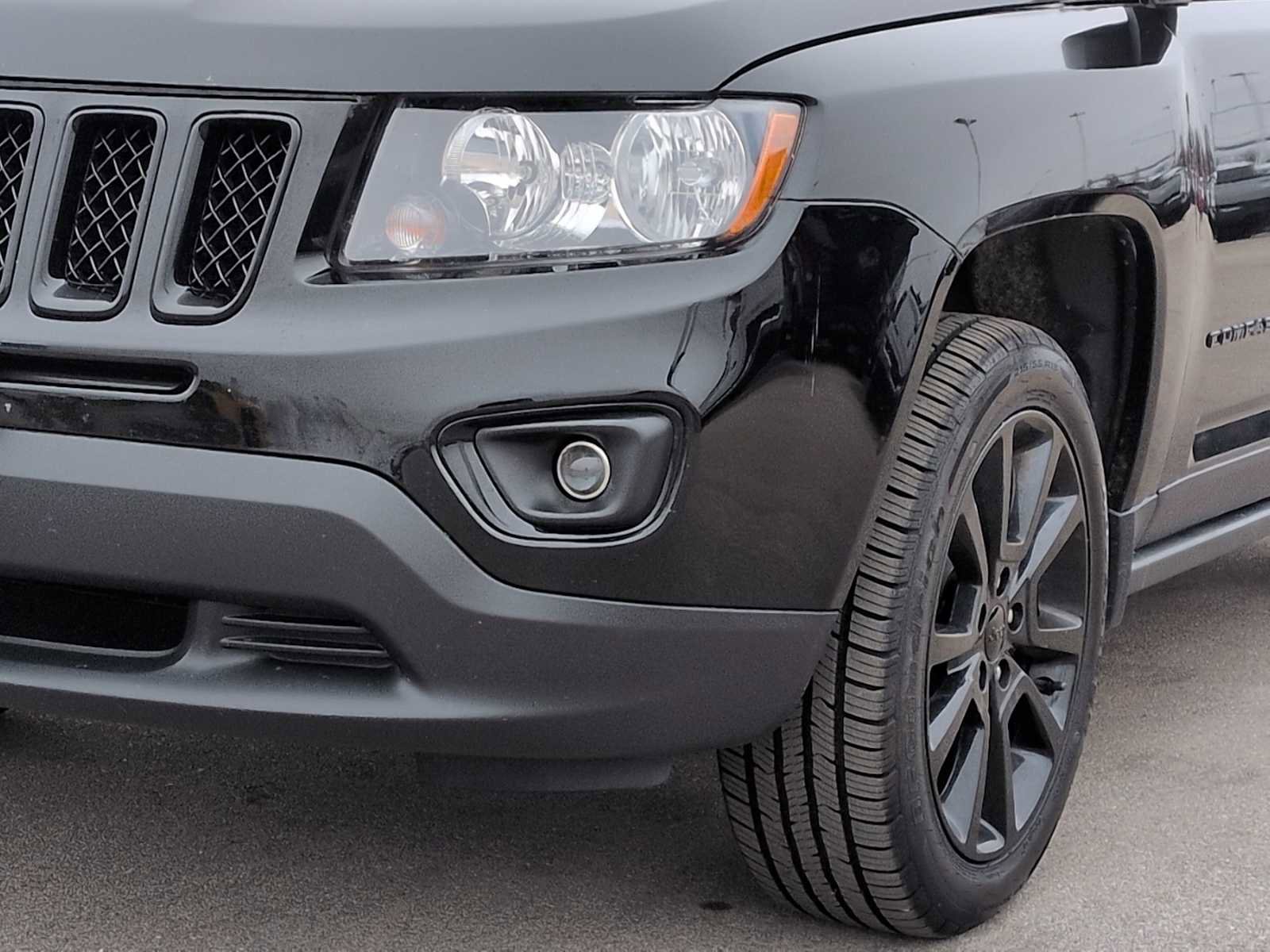 Used 2015 Jeep Compass Sport image 9
