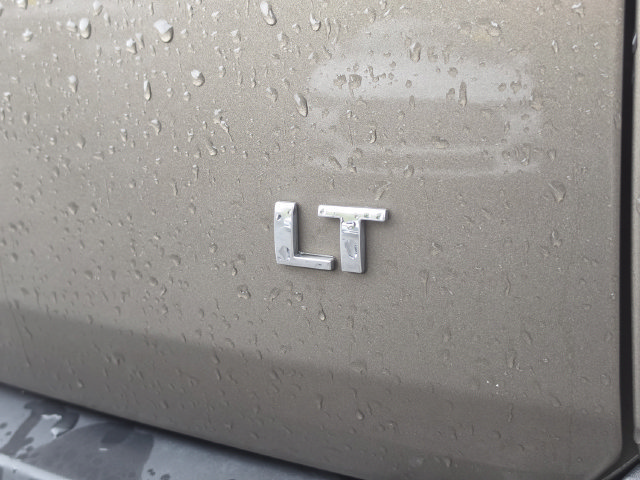 Used 2020 Chevrolet Traverse LT w/ LPO, Floor Liner Package FWD image 48