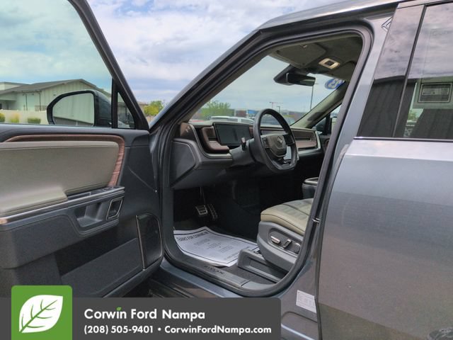 Used 2023 Rivian R1T Adventure AWD/4WD image 9
