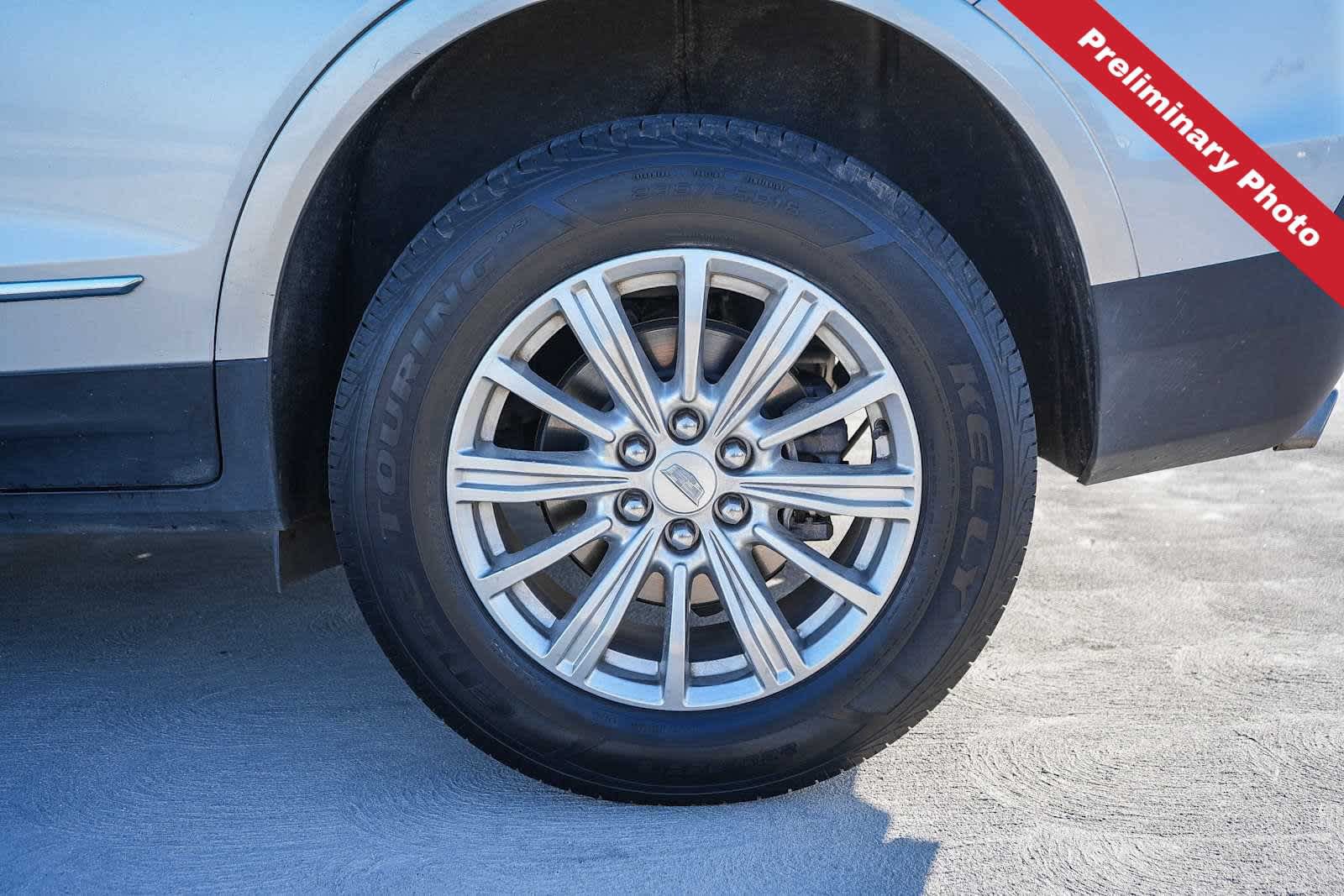 Used 2019 Cadillac XT5 FWD image 11