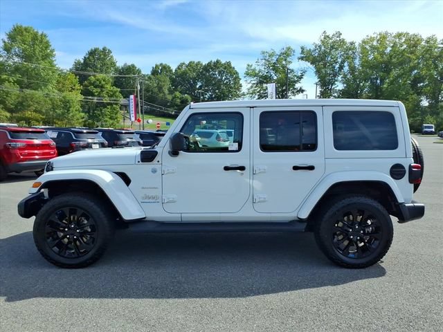 Used 2023 Jeep Wrangler Unlimited Sahara w/ Cold Weather Group AWD/4WD image 9