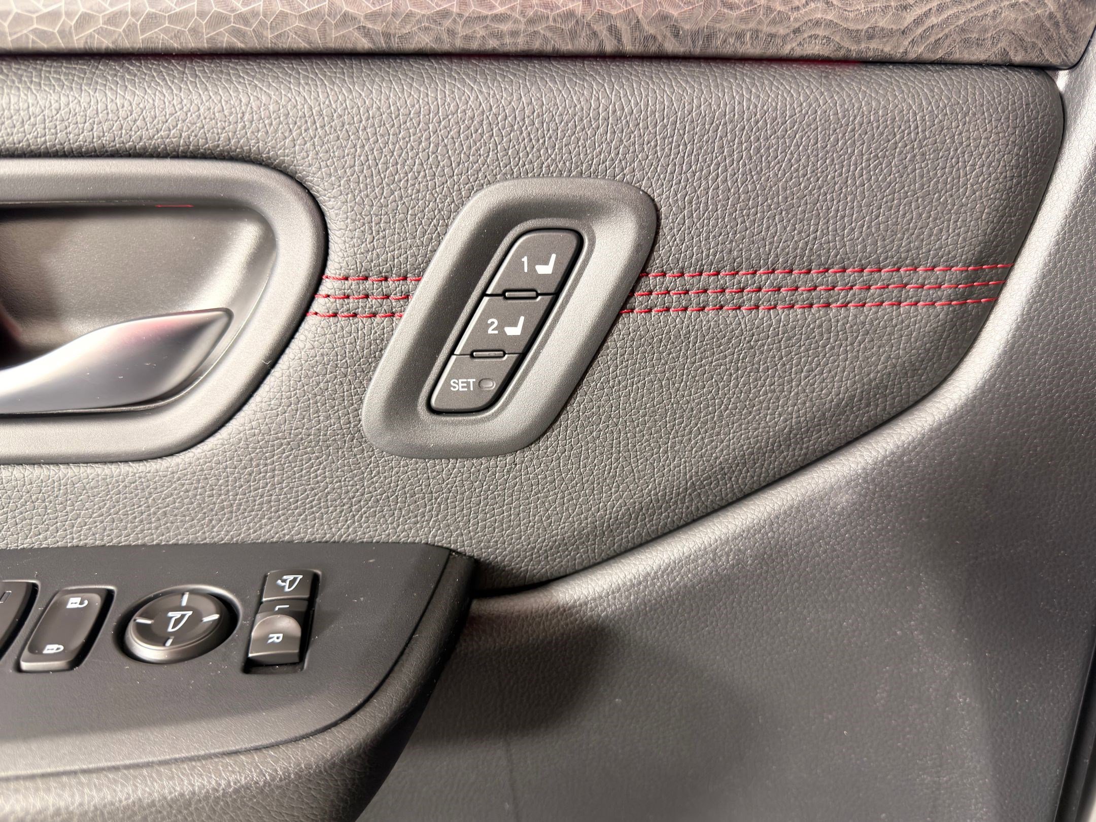 New 2026 Honda Pilot Black Edition image 24