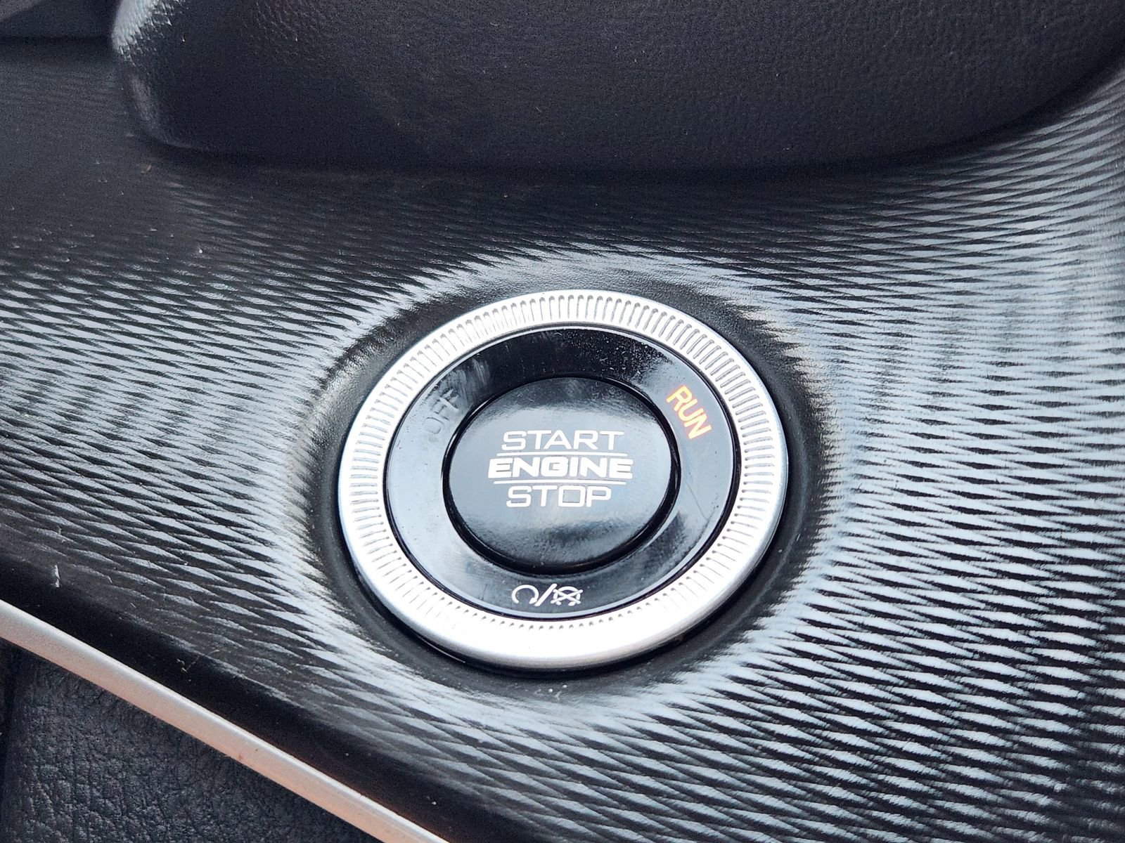 Used 2024 Jeep Grand Cherokee Altitude image 23