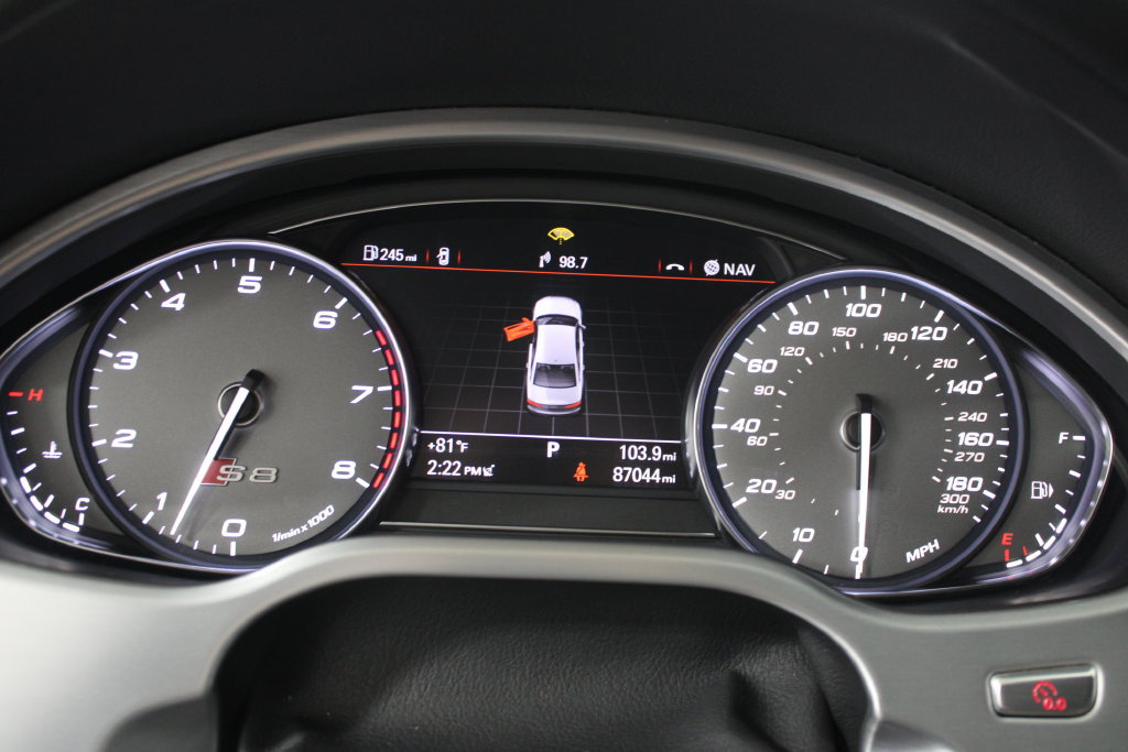 Used 2015 Audi S8 w/ S8 Driver Assistance Package AWD/4WD image 41