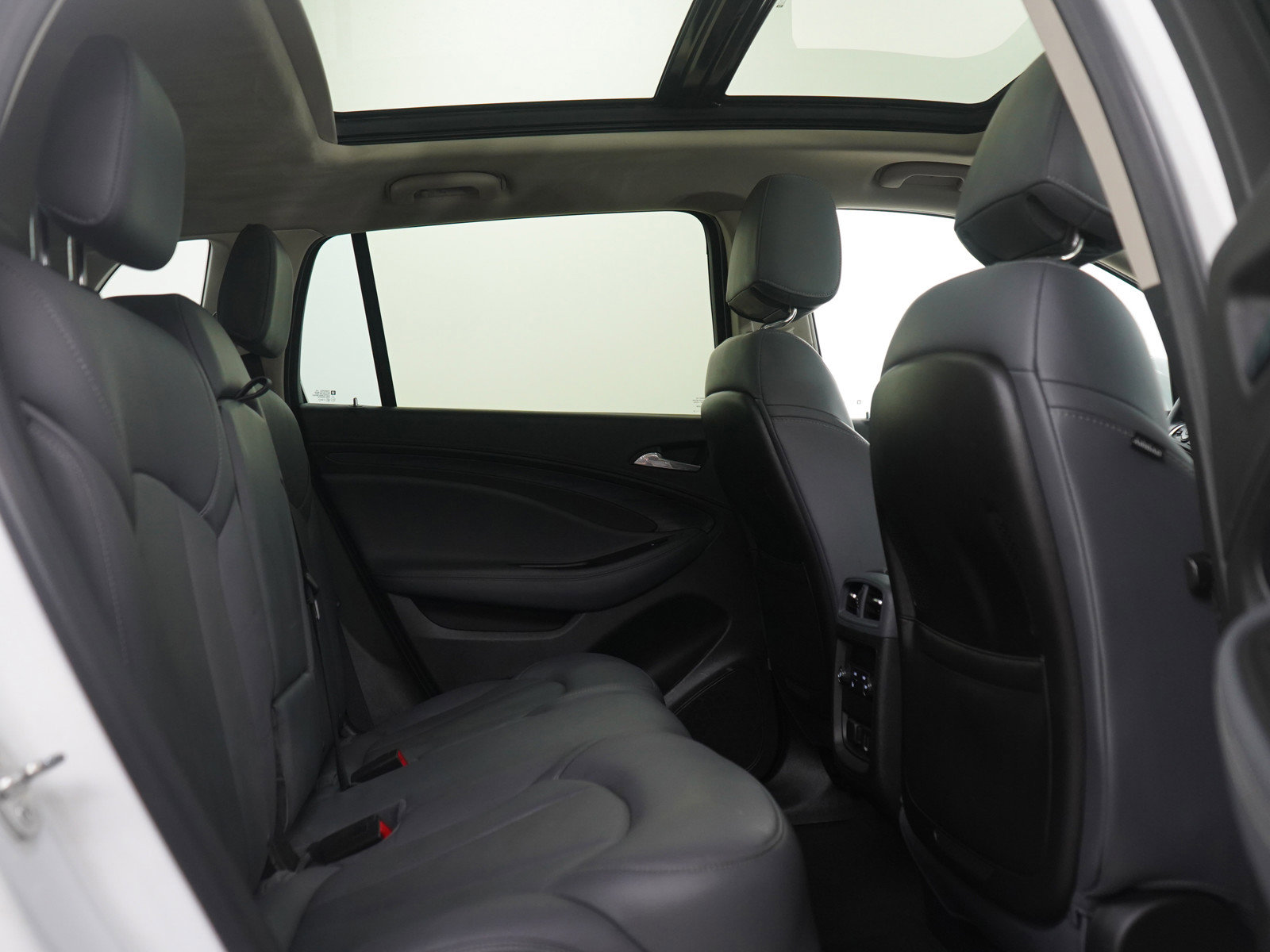 Used 2019 Buick Envision Premium w/ Driver Confidence Package image 12