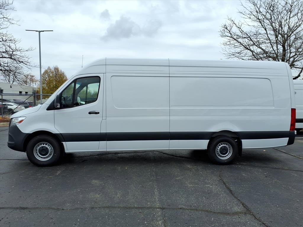 New 2025 Mercedes-Benz Sprinter 2500 image 2