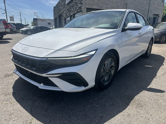Used 2024 Hyundai Elantra SEL FWD image 1