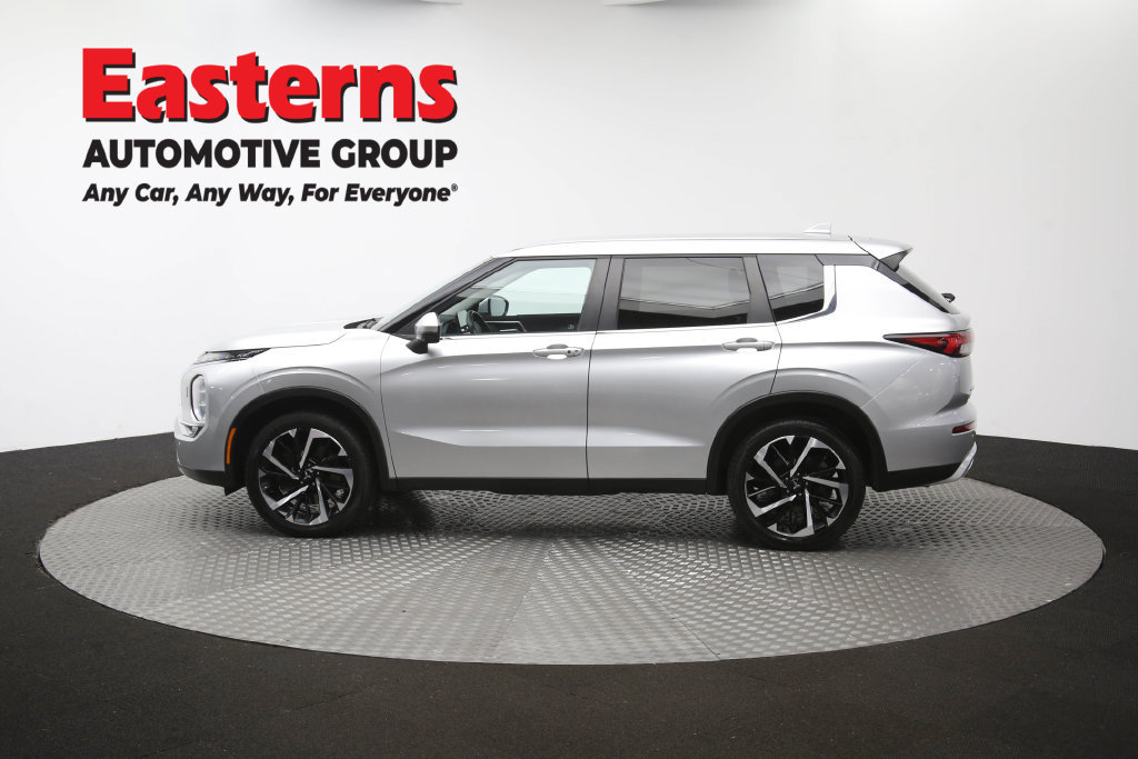 Used 2024 Mitsubishi Outlander SE AWD/4WD image 61