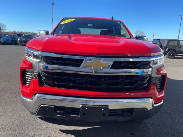 Used 2025 Chevrolet Silverado 1500 LT image 3