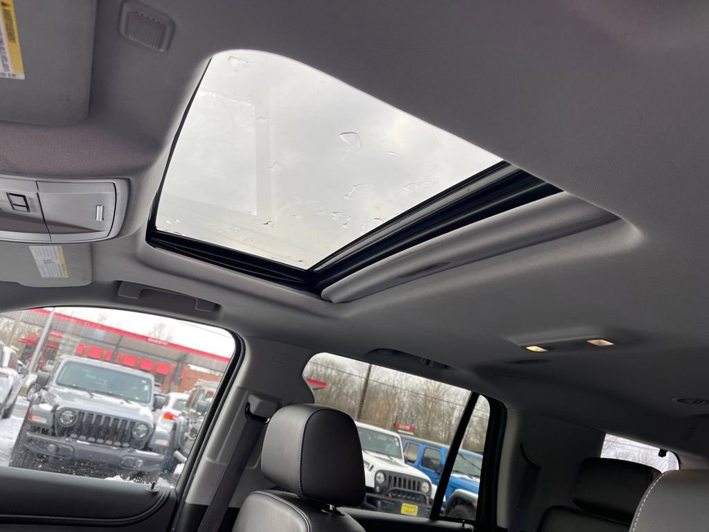 Used 2016 Chevrolet Tahoe LTZ image 17