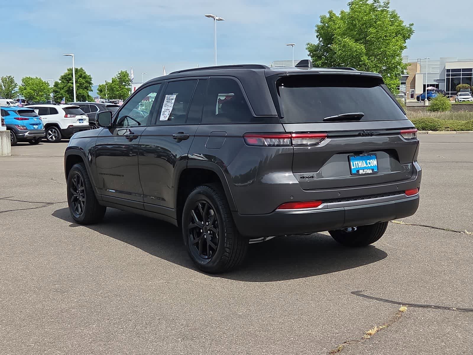 New 2026 Jeep Grand Cherokee Altitude AWD/4WD image 12