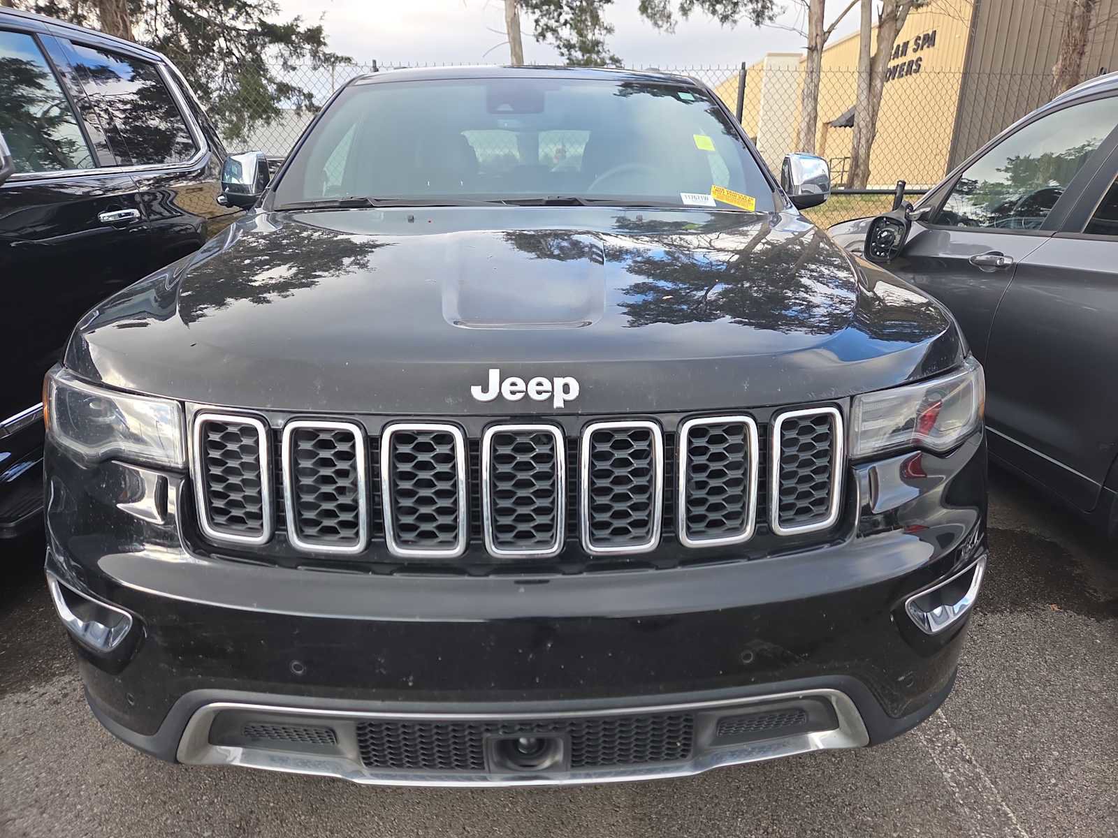 Used 2019 Jeep Grand Cherokee Limited w/ Luxury Group II image 11