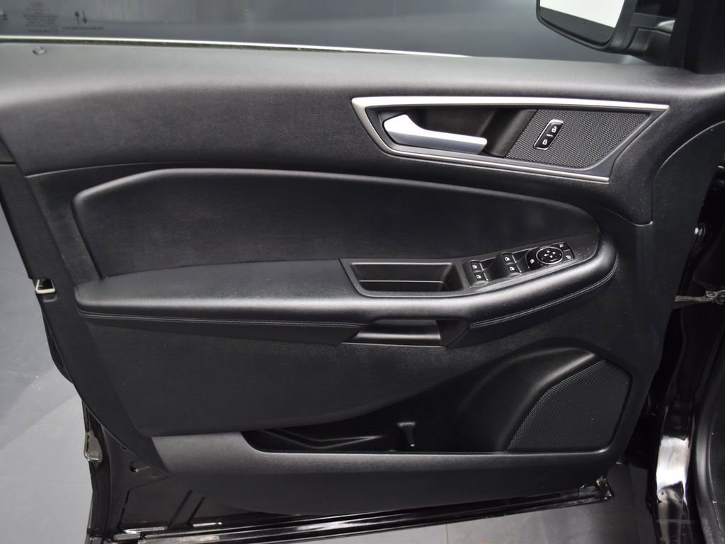 Used 2023 Ford Edge SEL w/ Convenience Package AWD/4WD image 16