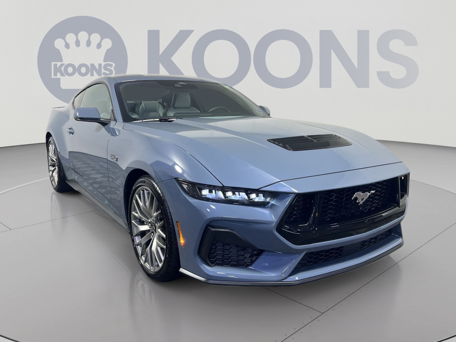 Used 2025 Ford Mustang GT Premium RWD image 2