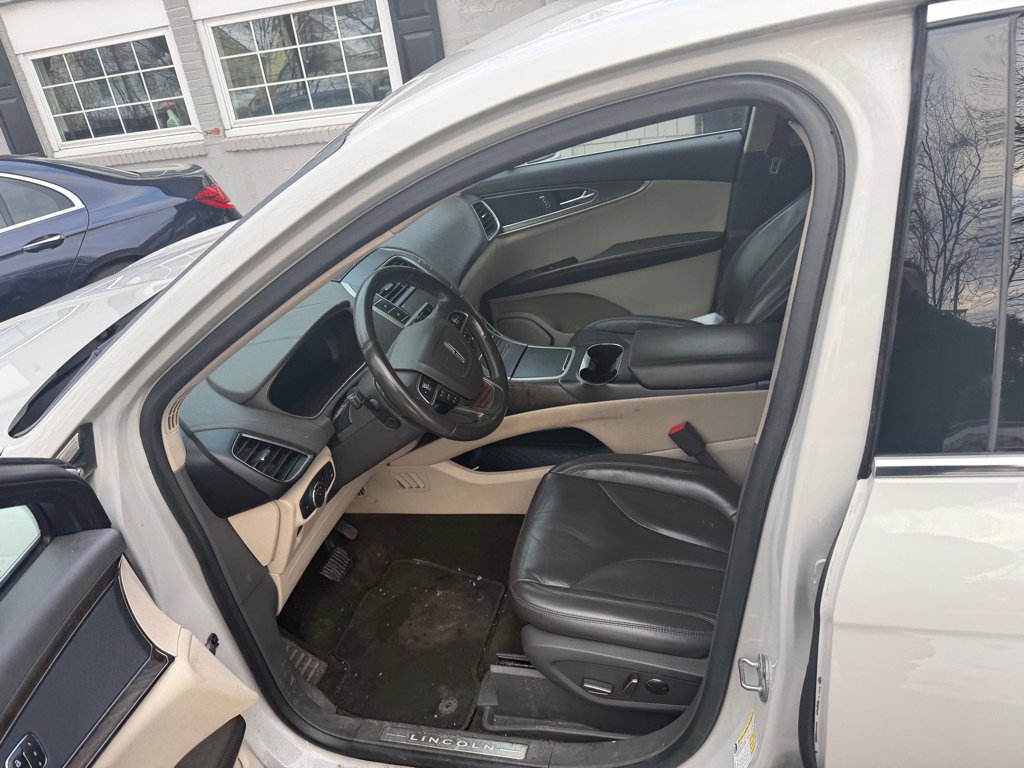 Used 2019 Lincoln Nautilus Select image 6