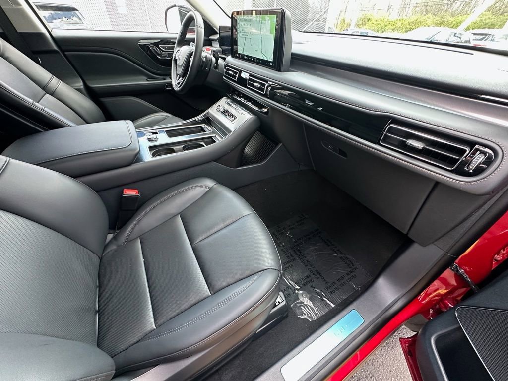 New 2026 Lincoln Aviator AWD image 21