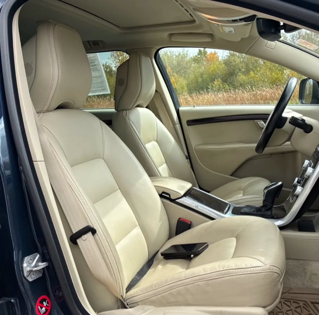 Used 2015 Volvo XC70 T6 Platinum AWD/4WD image 10
