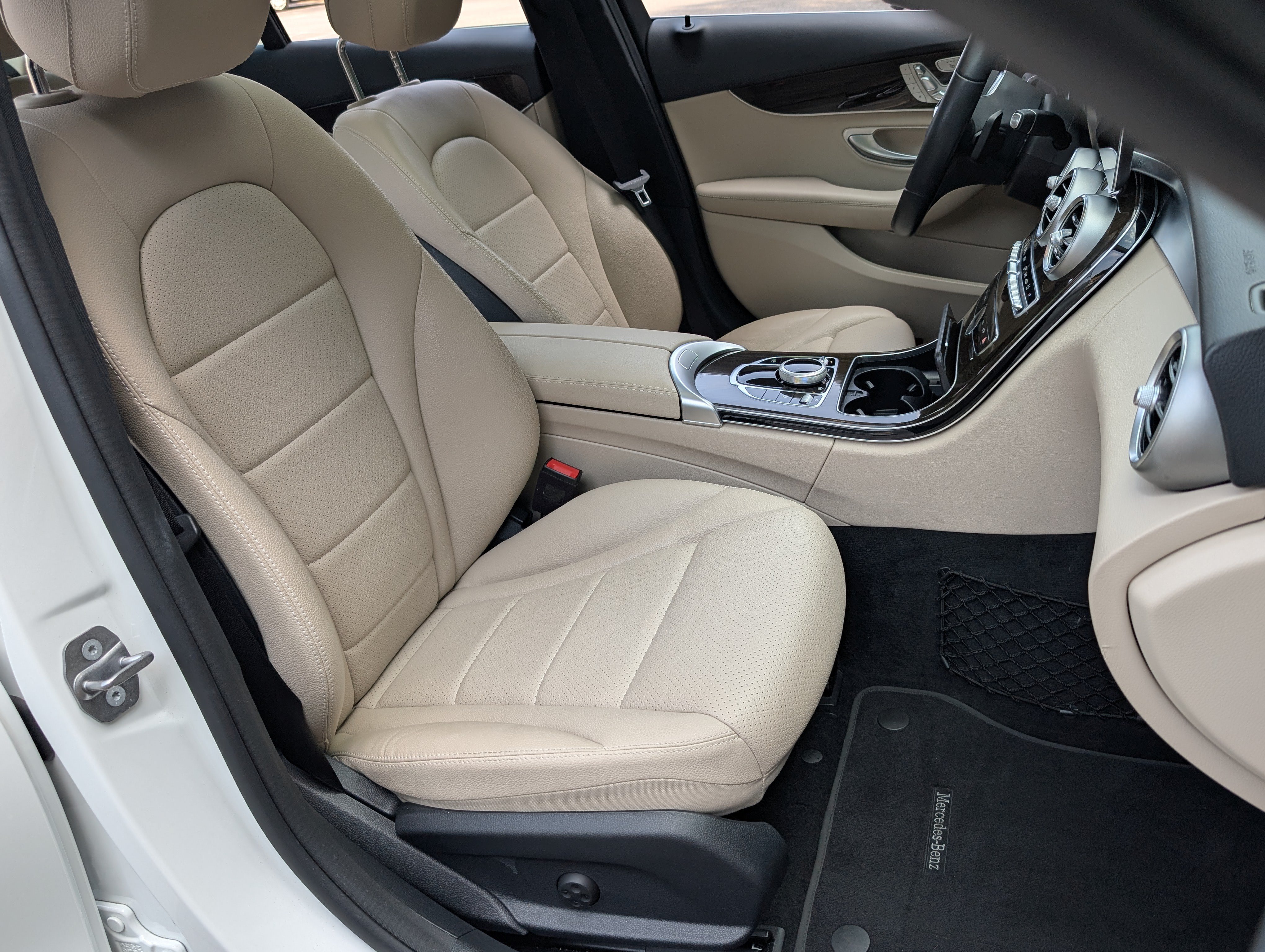 Used 2020 Mercedes-Benz C 300 Sedan image 22