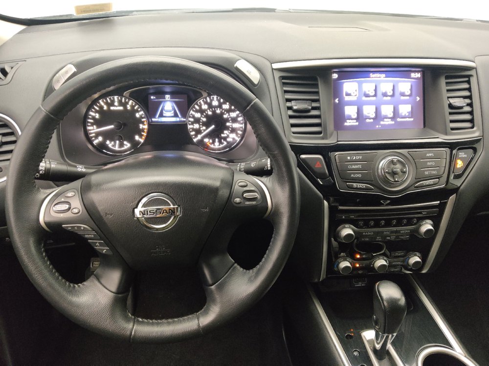 Used 2018 Nissan Pathfinder SV FWD image 22