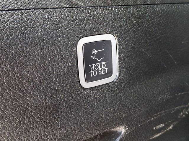 Used 2024 Jeep Wagoneer L Series II w/ Flexible Seating Group image 29