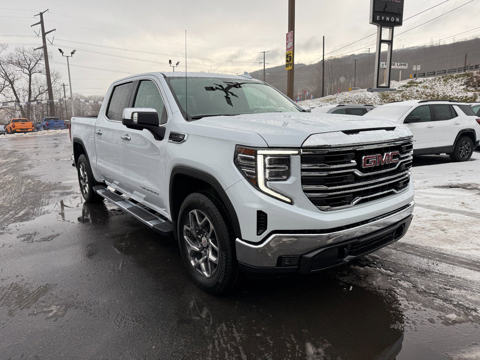 New 2026 GMC Sierra 1500 SLT w/ SLT Premium Package image 7
