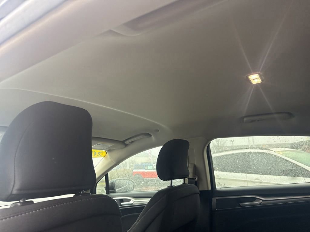 Used 2019 Ford Fusion SE image 54