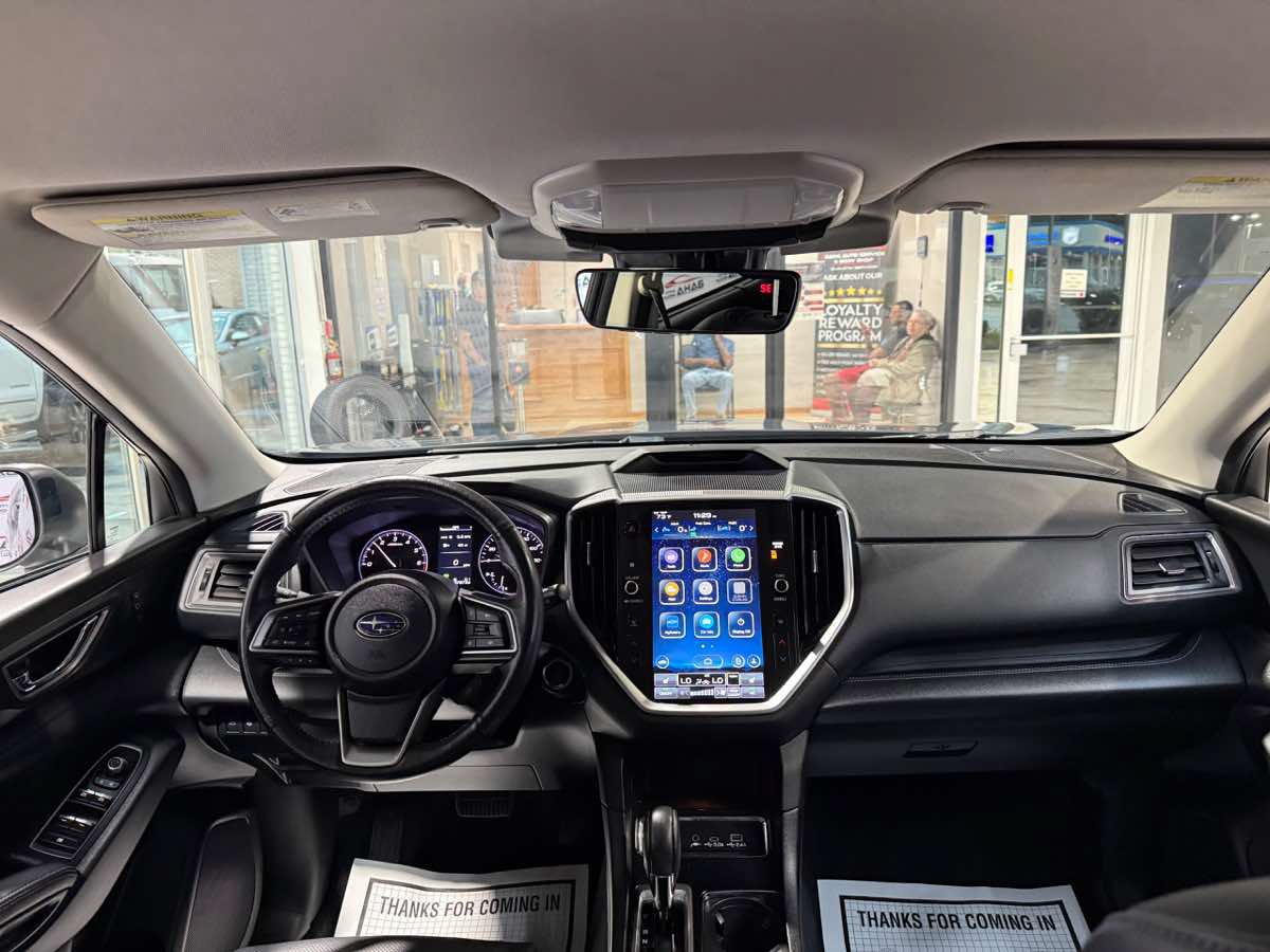 Used 2023 Subaru Ascent Limited AWD/4WD image 23