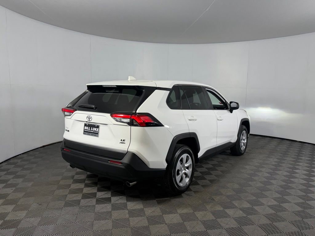 Used 2025 Toyota RAV4 LE image 7