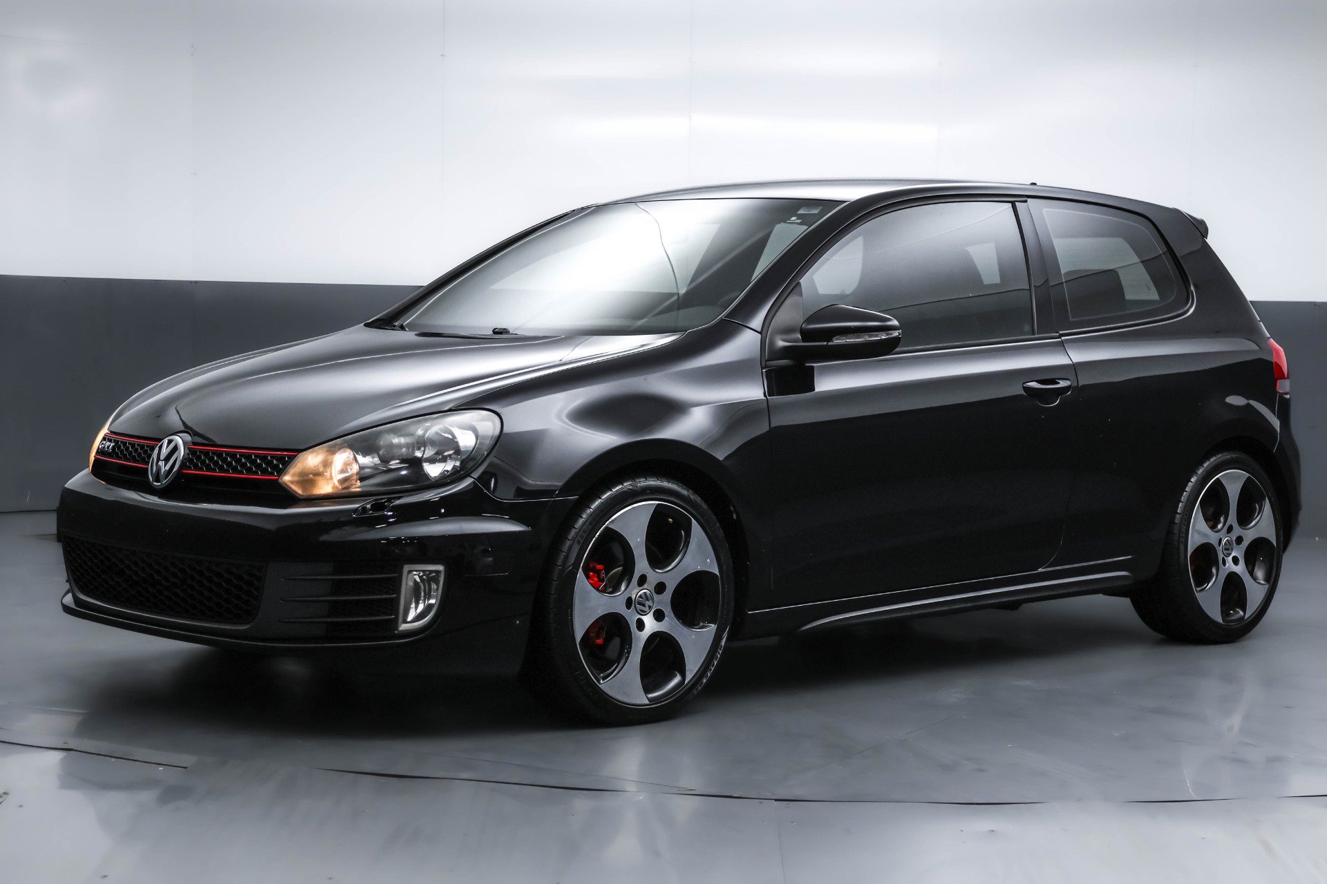 Used 2013 Volkswagen GTI Autobahn image 1