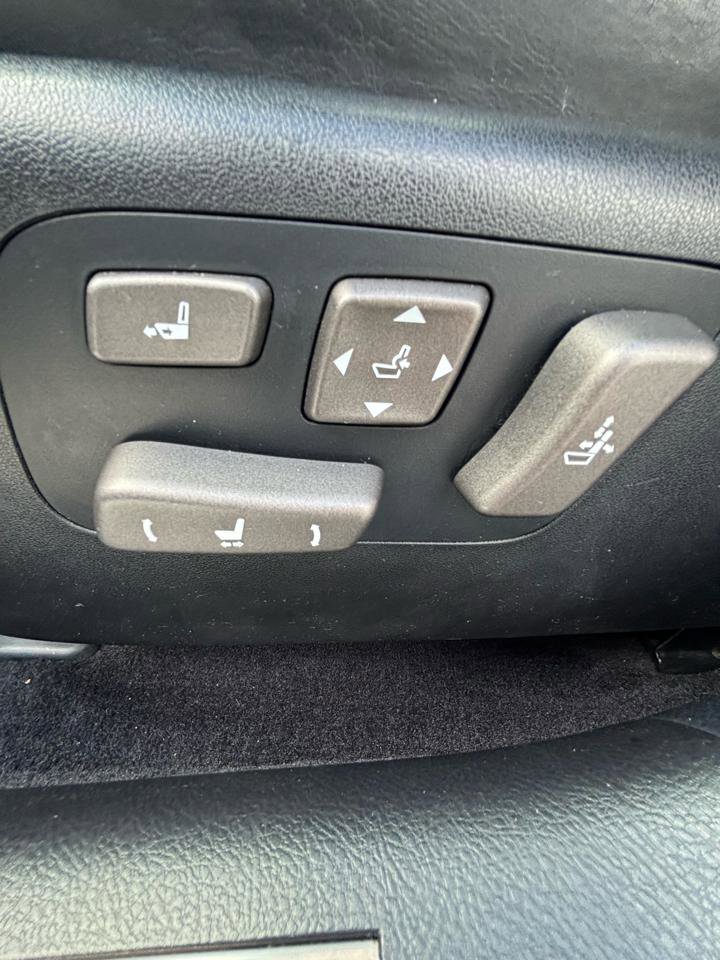 Used 2010 Lexus LS 460 Luxury RWD image 10