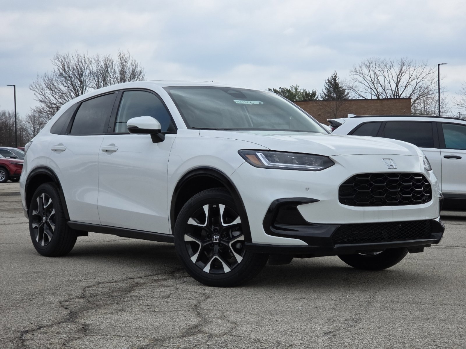 New 2026 Honda HR-V EX-L image 2