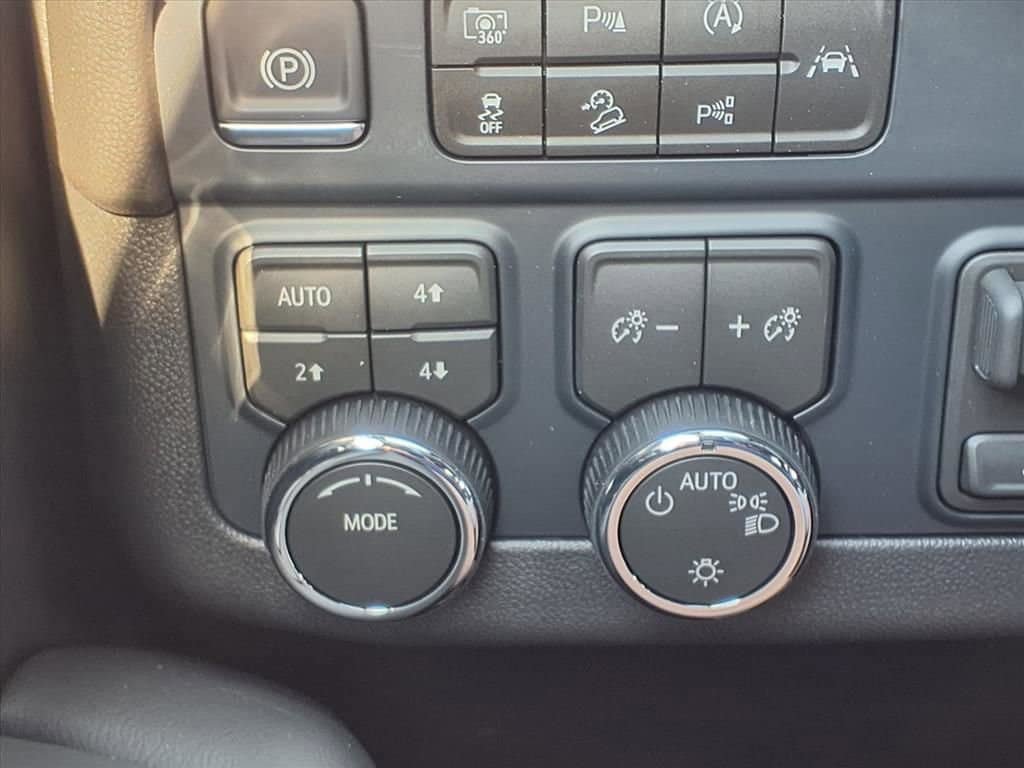 New 2026 Chevrolet Tahoe LS w/ Max Trailering Package AWD/4WD image 12