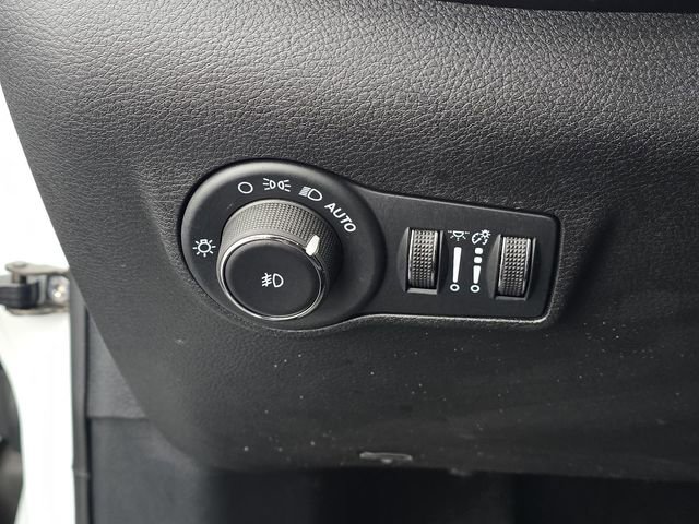 Used 2024 Jeep Compass Limited image 14