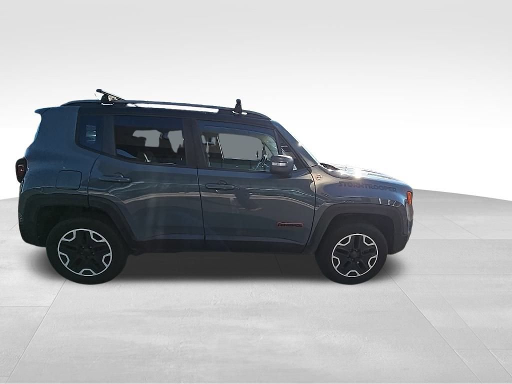 Used 2015 Jeep Renegade Trailhawk image 5