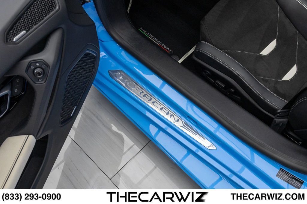 Used 2024 Lamborghini Huracan EVO AWD/4WD image 42