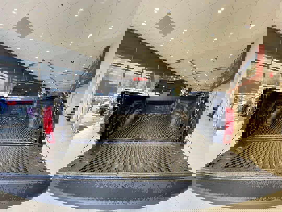 Used 2017 RAM 1500 Classic SLT image 24