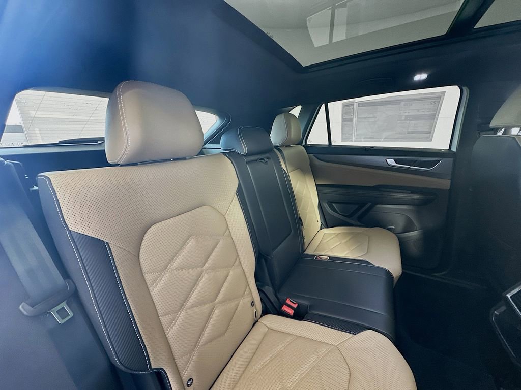 New 2026 Volkswagen Atlas Cross Sport SE image 27
