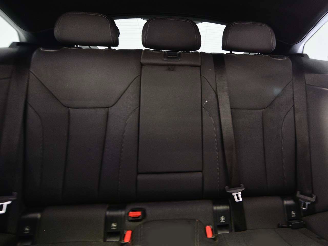 Certified 2024 BMW i4 eDrive35 w/ Premium Package RWD image 9