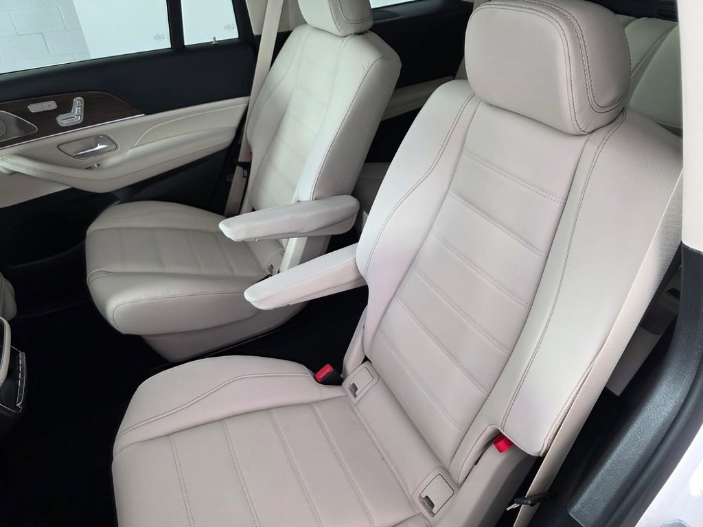 New 2026 Mercedes-Benz GLS 450 4MATIC image 13