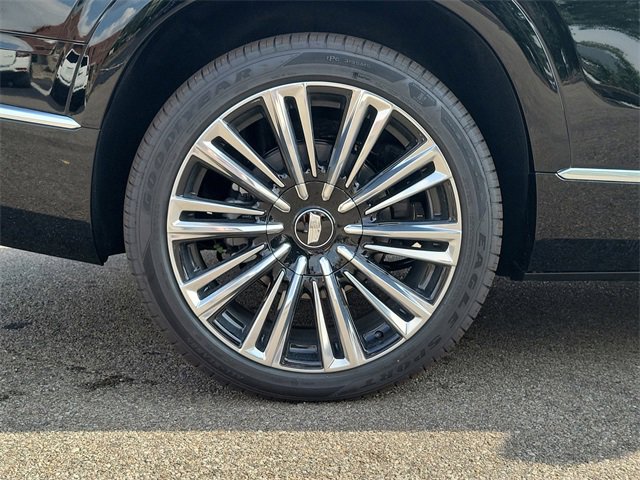 New 2026 Cadillac Vistiq Premium Luxury w/ LPO, Floor Liner Package image 7