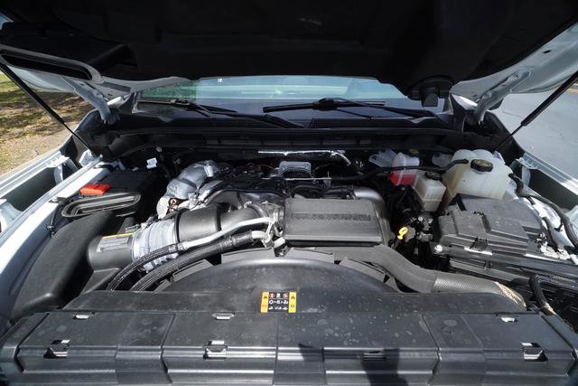 Used 2024 GMC Sierra 2500 Denali Ultimate w/ Max Trailering Package AWD/4WD image 10