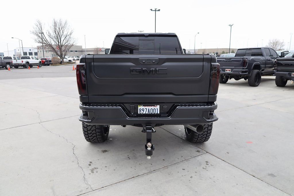 Used 2026 GMC Sierra 3500 Denali Ultimate image 5